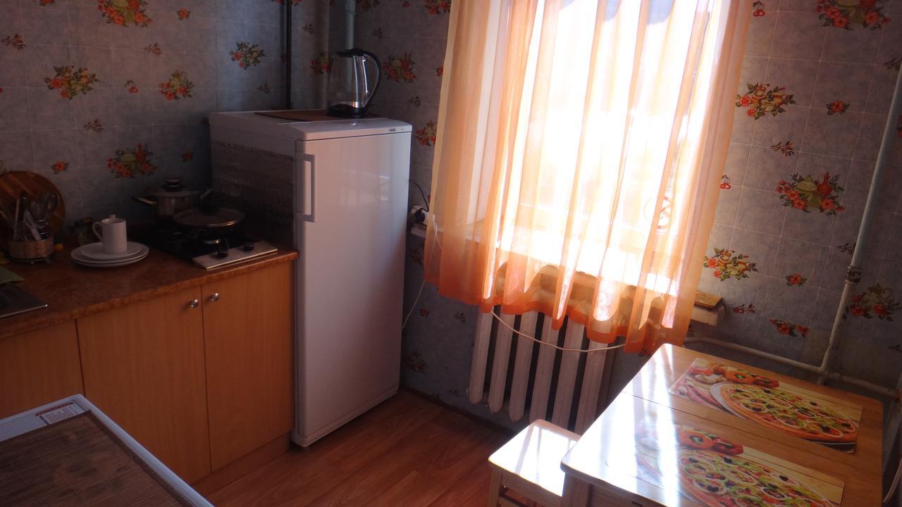 Apartment Near The Central Railway Station เคียฟ ภายนอก รูปภาพ